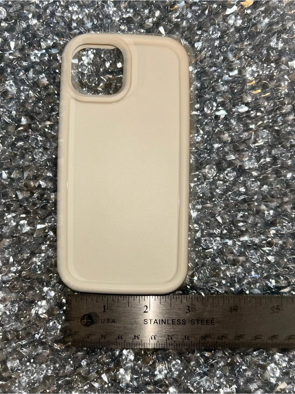 iPhone 15 Neutral Beige Silicone iPhone Case - Slim Protective Cover